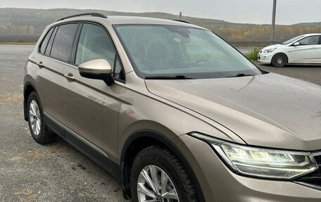 Volkswagen Tiguan II, 2021 год, 3 499 999 рублей, 5 фотография