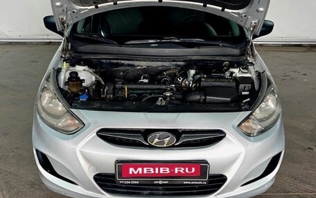 Hyundai Solaris II рестайлинг, 2011 год, 665 000 рублей, 13 фотография