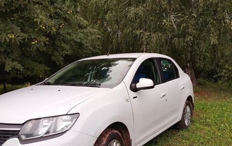 Renault Logan II, 2016 год, 770 000 рублей, 2 фотография