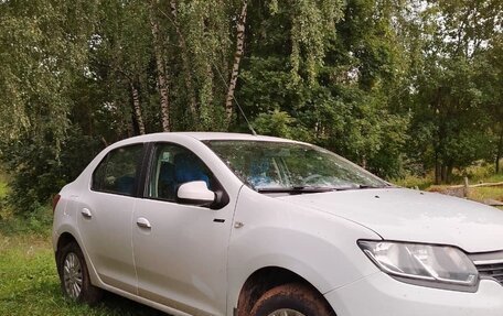 Renault Logan II, 2016 год, 770 000 рублей, 3 фотография