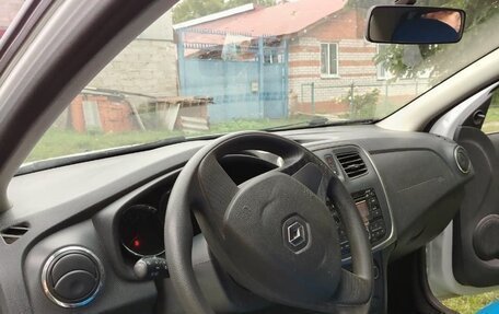 Renault Logan II, 2016 год, 770 000 рублей, 13 фотография