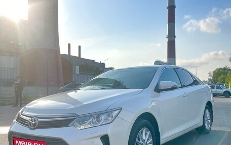 Toyota Camry, 2015 год, 2 100 000 рублей, 9 фотография