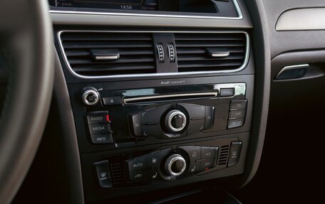 Audi A4, 2014 год, 1 555 000 рублей, 15 фотография