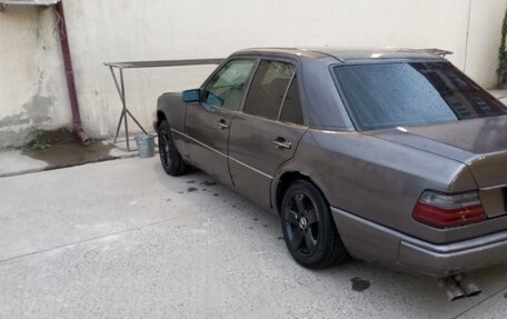Mercedes-Benz W124, 1989 год, 230 000 рублей, 4 фотография