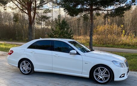Mercedes-Benz E-Класс, 2010 год, 1 930 000 рублей, 8 фотография