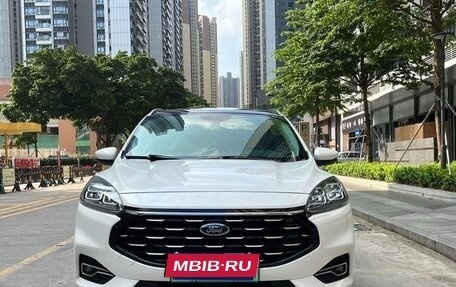 Ford Escape, 2021 год, 1 700 000 рублей, 2 фотография
