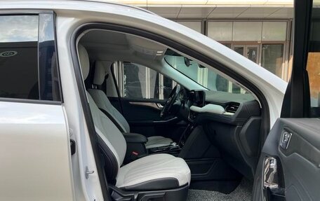 Ford Escape, 2021 год, 1 700 000 рублей, 10 фотография