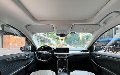 Ford Escape, 2021 год, 1 700 000 рублей, 12 фотография