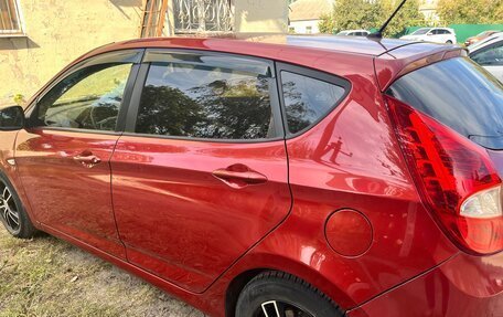 Hyundai Solaris II рестайлинг, 2011 год, 780 000 рублей, 3 фотография