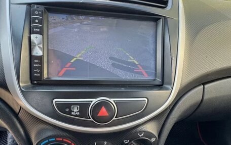 Hyundai Solaris II рестайлинг, 2011 год, 780 000 рублей, 11 фотография