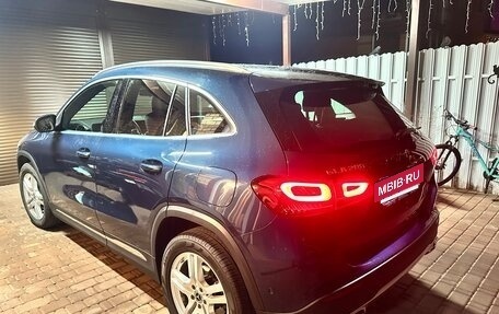 Mercedes-Benz GLA, 2021 год, 3 300 000 рублей, 4 фотография