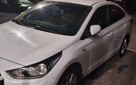 Hyundai Solaris II рестайлинг, 2017 год, 1 200 000 рублей, 6 фотография