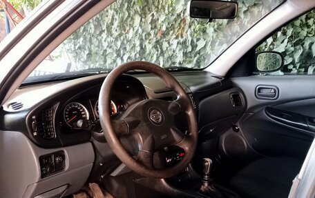 Nissan Almera, 2005 год, 300 000 рублей, 8 фотография