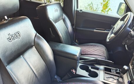 Jeep Cherokee, 2012 год, 1 700 000 рублей, 16 фотография