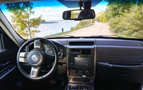 Jeep Cherokee, 2012 год, 1 700 000 рублей, 21 фотография