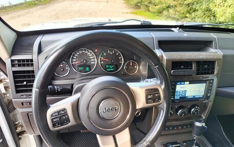 Jeep Cherokee, 2012 год, 1 700 000 рублей, 20 фотография