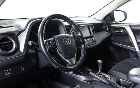 Toyota RAV4, 2018 год, 2 049 000 рублей, 13 фотография