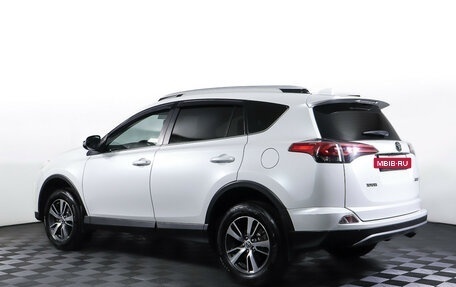 Toyota RAV4, 2018 год, 2 049 000 рублей, 7 фотография
