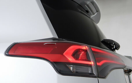 Toyota RAV4, 2018 год, 2 049 000 рублей, 22 фотография