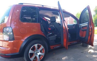 Volkswagen Touran III, 2007 год, 830 000 рублей, 1 фотография