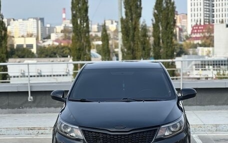 KIA Rio III рестайлинг, 2015 год, 990 000 рублей, 2 фотография