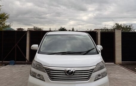 Toyota Vellfire I, 2008 год, 1 950 000 рублей, 2 фотография
