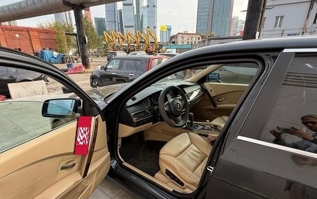 BMW 5 серия, 2006 год, 950 000 рублей, 10 фотография