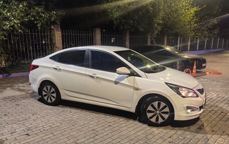 Hyundai Solaris II рестайлинг, 2015 год, 830 000 рублей, 3 фотография