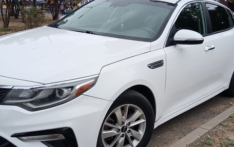 KIA Optima IV, 2018 год, 1 850 000 рублей, 4 фотография