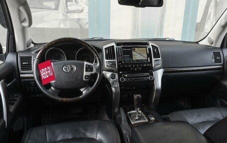 Toyota Land Cruiser 200, 2015 год, 5 099 000 рублей, 6 фотография