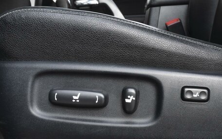 Toyota Land Cruiser 200, 2015 год, 5 099 000 рублей, 22 фотография