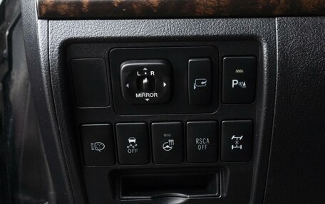Toyota Land Cruiser 200, 2015 год, 5 099 000 рублей, 21 фотография