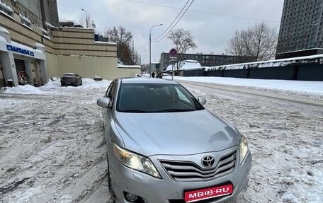 Toyota Camry, 2010 год, 900 000 рублей, 1 фотография
