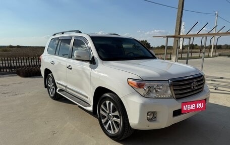 Toyota Land Cruiser 200, 2014 год, 4 600 000 рублей, 3 фотография