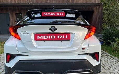 Toyota C-HR I рестайлинг, 2021 год, 2 999 999 рублей, 6 фотография