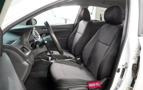 Hyundai Solaris II рестайлинг, 2017 год, 949 000 рублей, 10 фотография