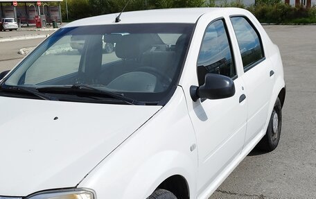 Renault Logan I, 2014 год, 355 000 рублей, 4 фотография