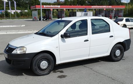 Renault Logan I, 2014 год, 355 000 рублей, 2 фотография