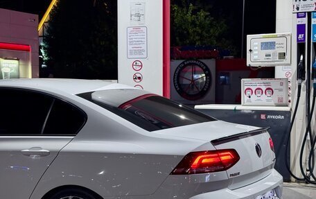 Volkswagen Passat B8 рестайлинг, 2016 год, 2 200 000 рублей, 3 фотография