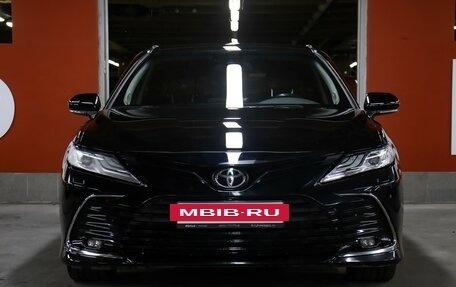 Toyota Camry, 2021 год, 3 698 000 рублей, 2 фотография