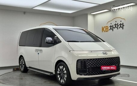 Hyundai Staria, 2022 год, 3 023 023 рублей, 4 фотография