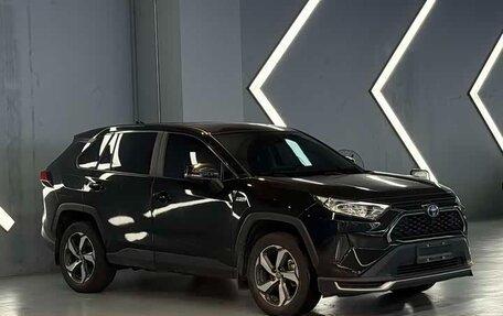 Toyota RAV4, 2021 год, 2 760 000 рублей, 3 фотография