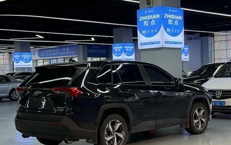 Toyota RAV4, 2021 год, 2 760 000 рублей, 6 фотография