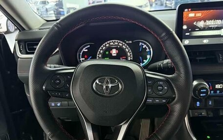 Toyota RAV4, 2021 год, 2 760 000 рублей, 10 фотография