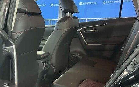 Toyota RAV4, 2021 год, 2 760 000 рублей, 14 фотография