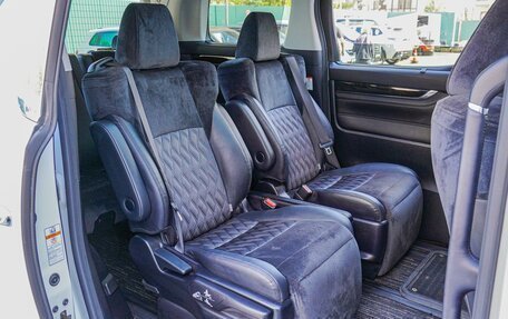 Toyota Alphard III, 2015 год, 3 780 000 рублей, 10 фотография