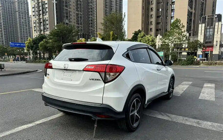 Honda Vezel, 2022 год, 1 430 000 рублей, 6 фотография
