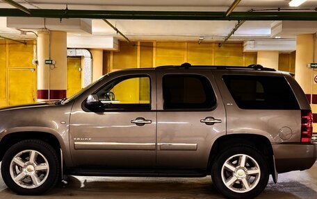 Chevrolet Tahoe III, 2013 год, 1 800 000 рублей, 1 фотография