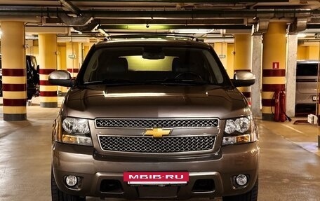 Chevrolet Tahoe III, 2013 год, 1 800 000 рублей, 3 фотография