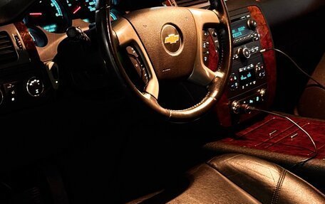 Chevrolet Tahoe III, 2013 год, 1 800 000 рублей, 12 фотография